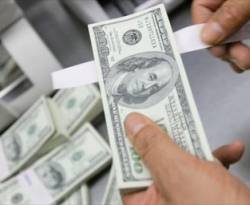الدولار يكذّب الحكومة متجاوزاً 250 ليرة والمركزي مستمر بلعبة المضاربة
