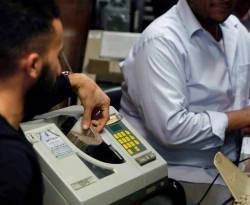 مسؤول: مصر تبقي سعر الدولار الجمركي عند ‭16.5‬ جنيه لمدة شهر