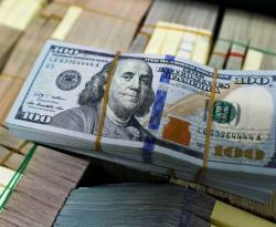 الدولار تحت حاجز الـ 460 ليرة في بعض المناطق السورية