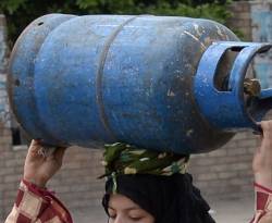 معركة شمال حماه تُشعل سعر أسطوانة الغاز في ريف إدلب