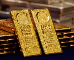 عالمياً: أسعار الذهب ترتفع مع تراجع الدولار بفعل موقف المركزي الأمريكي