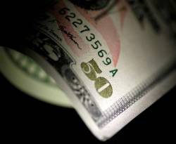 افتتاح الأربعاء: ارتفاع جديد للدولار على حساب الليرة السورية