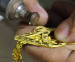 تسعيرة الذهب الرسمية في دمشق تتم أسبوعاً من الاستقرار