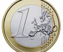 اليورو يتراجع لأدنى مستوى في 9 سنوات مع هبوط الأسعار بمنطقة اليورو