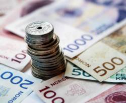 عالمياً: الدولار يهوي أمام اليورو بفعل قرار البنك المركزي الأوروبي