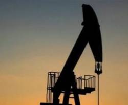 النفط يتراجع بفعل اضطرابات الأسواق الناشئة