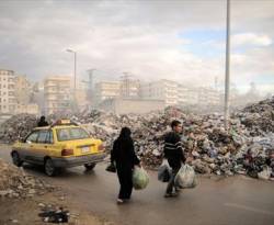 روائح قذرة تغطي حلب نتيجة تكدّس القمامة ونقص الخدمات