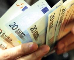 اليورو يسجل أعلى مستوى في أكثرمن 3 أعوام أمام الين